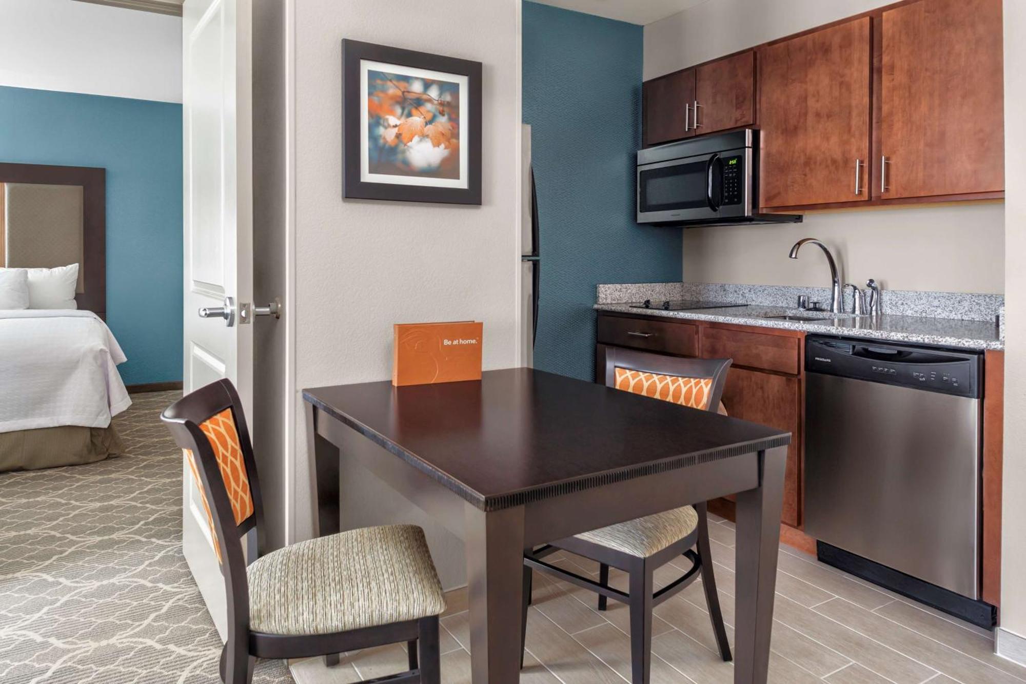 Homewood Suites By Hilton Wauwatosa Milwaukee Экстерьер фото
