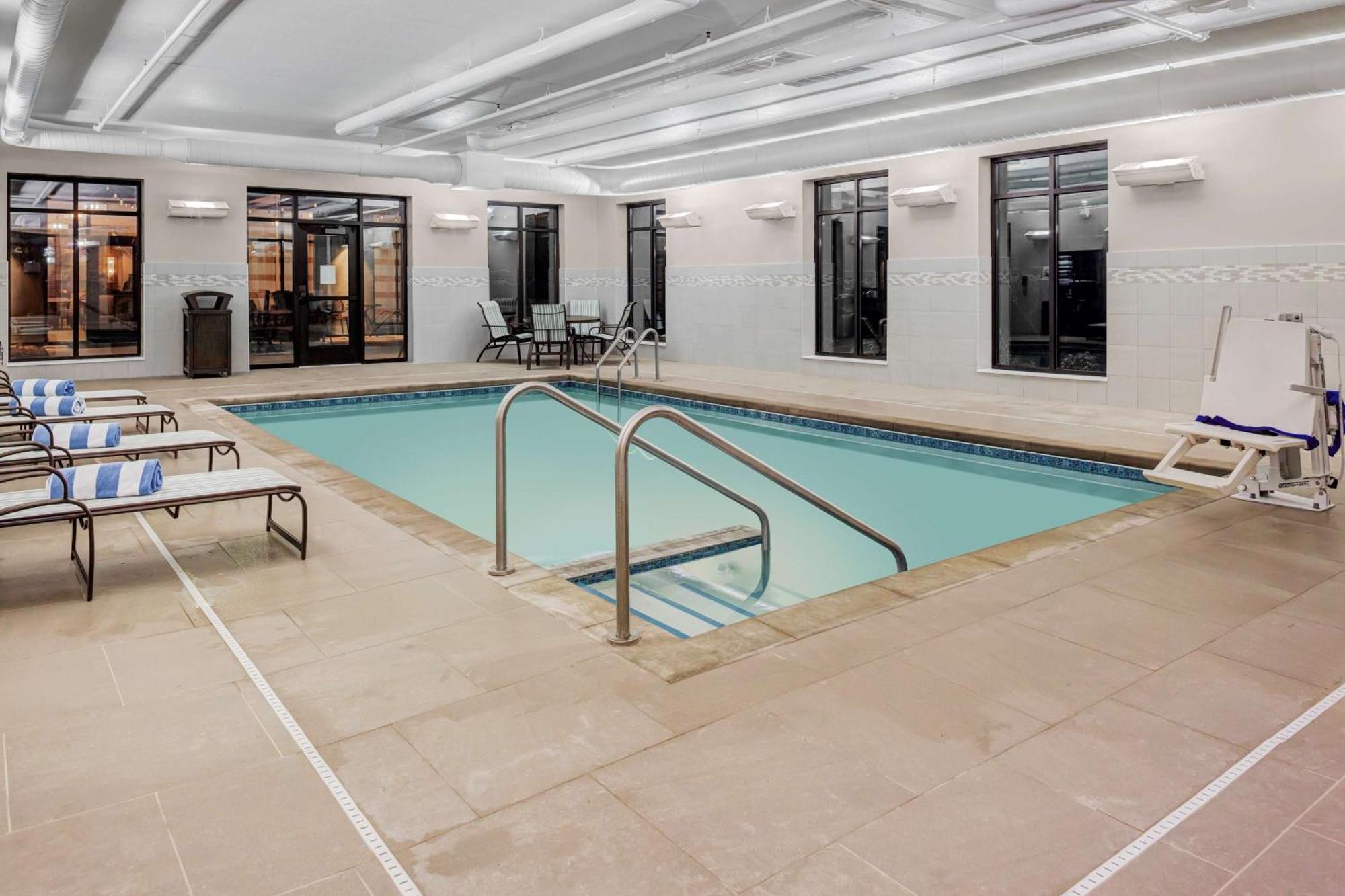 Homewood Suites By Hilton Wauwatosa Milwaukee Экстерьер фото